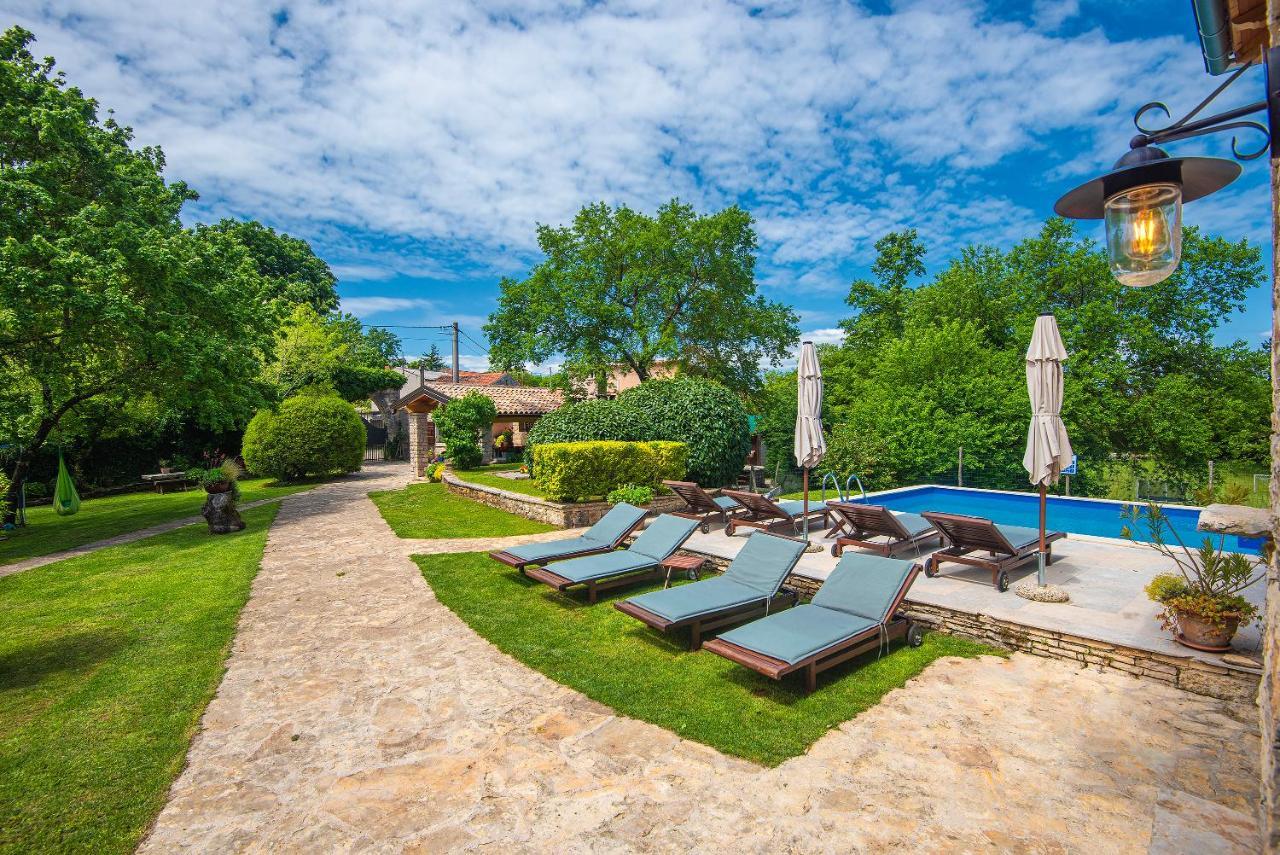 Villa Casa Karnevali Žminj Esterno foto